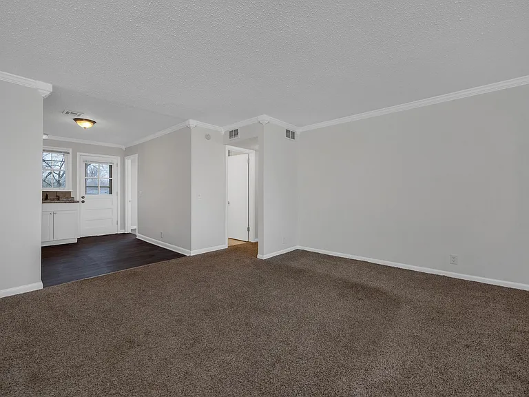 102 Jennings Dr #A — Photo 7