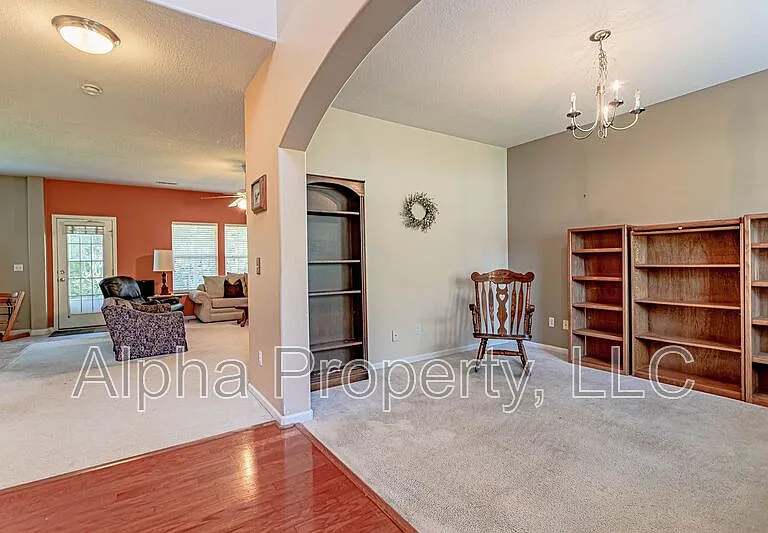 8 Reid Valley Ct — Photo 4