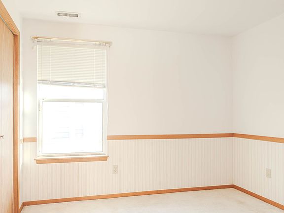 5th image of 32906 16th Pl SW