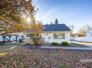 1059 W Summit Ave, Muskegon, MI 49441