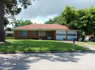 2821 28th Ave N, Texas City, TX 77590