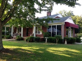 900 N Main St, Abbeville, SC 29620