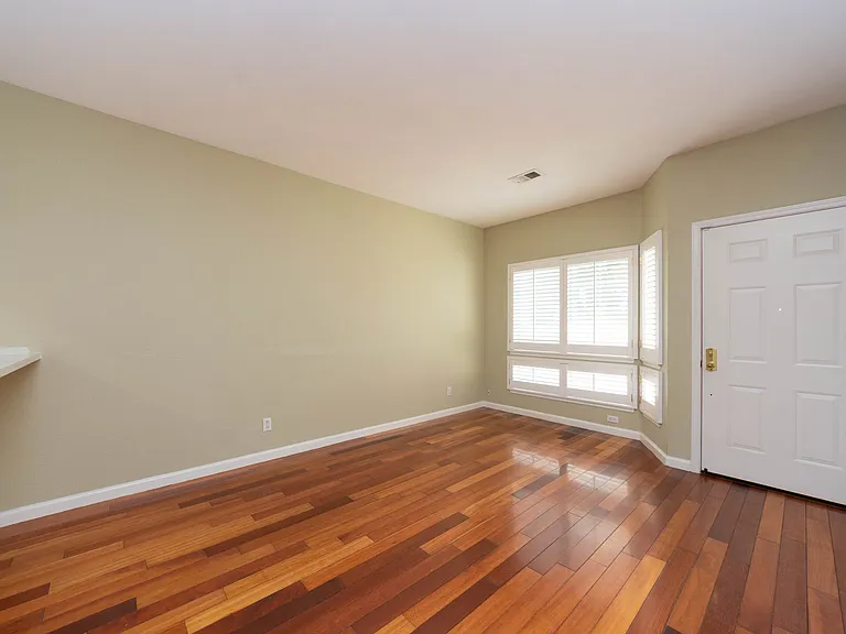 1746 Bevin Brook Dr — Photo 3