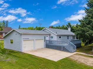 3rd E Avenue East 117, Saint Walburg, SK S0M 2T0