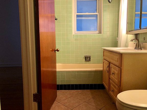3rd image of 6629 N Glenwood Ave #2