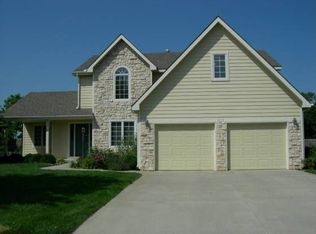 1215 Stonecreek Dr, Lawrence, KS 66049