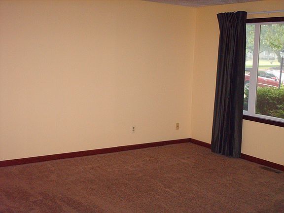 3rd image of 1810 Bluewater Ct