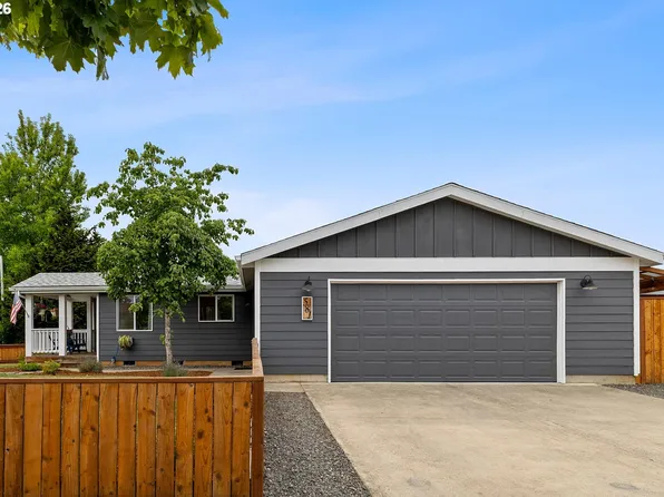 581 SE Mountain View Rd, Estacada, OR 97023