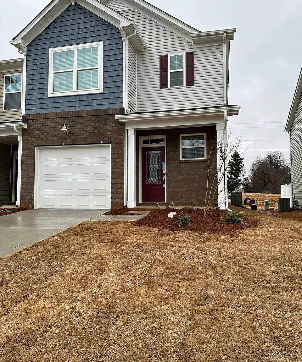 12832 Canton Side Ave — Photo 1