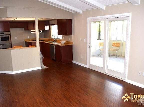 2nd image of 215 Calle Fronte
