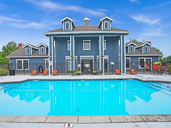 2nd image of 770 N Silver Springs Blvd #1124