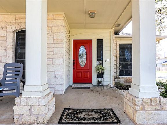 3rd image of 3221 Saint Genevieve Dr