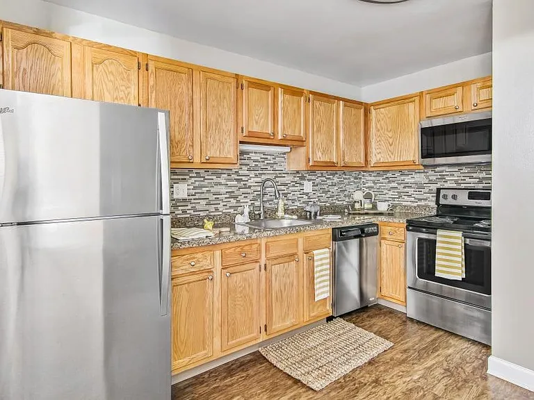 Cypress Place — Photo 9