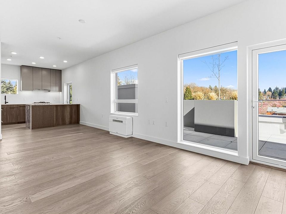 1st image of 3590 W 39th Ave #302