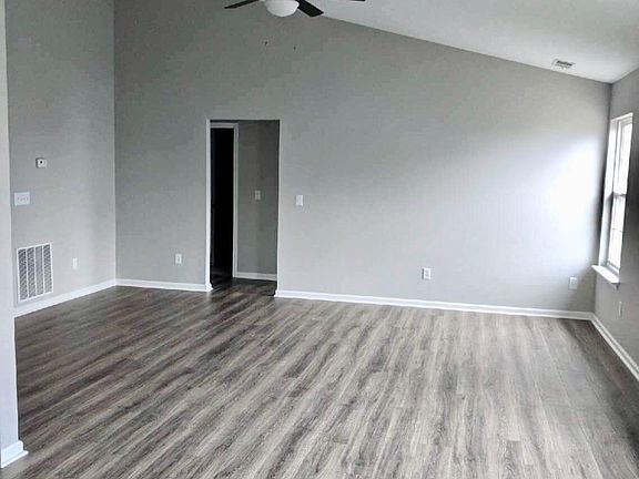 4th image of 120 Hope Dr