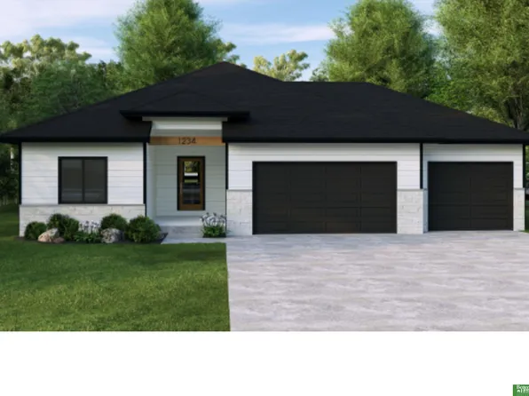 8906 Von St, Papillion, NE 68046