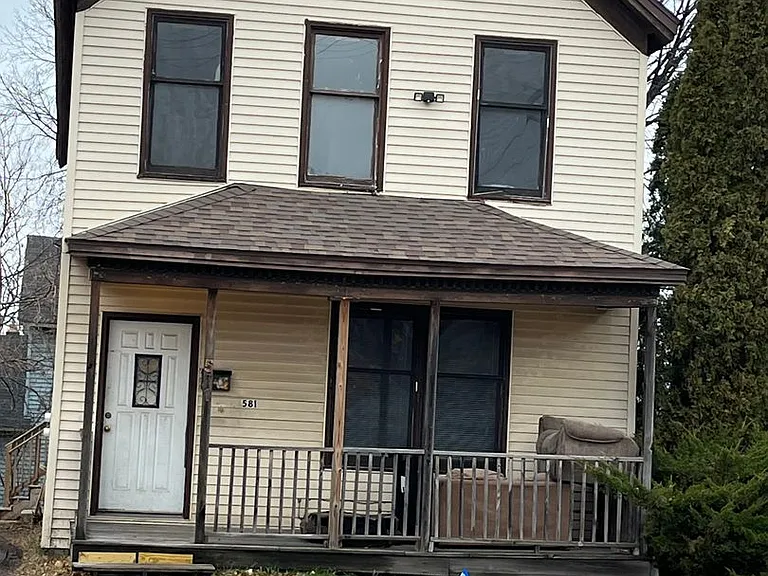 581 Park Street — Photo 11
