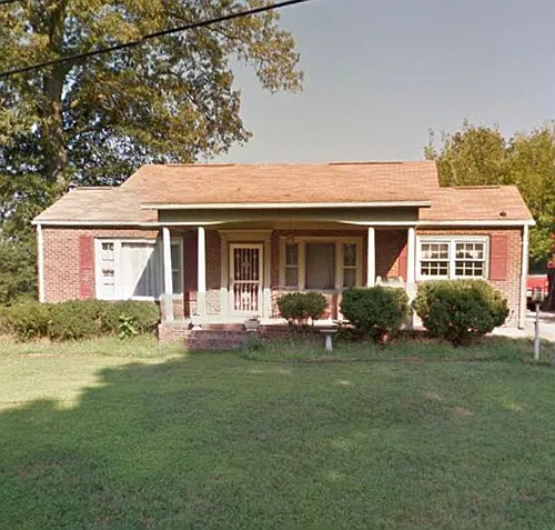 100 Echo Ave Photo 1