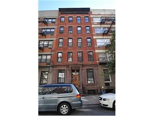 Rented by Douglas Elliman | media 10