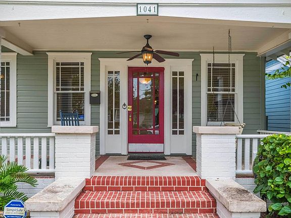 4th image of 1041 Lark St
