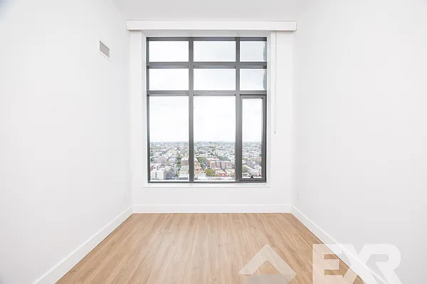 Bedroom, photo 1