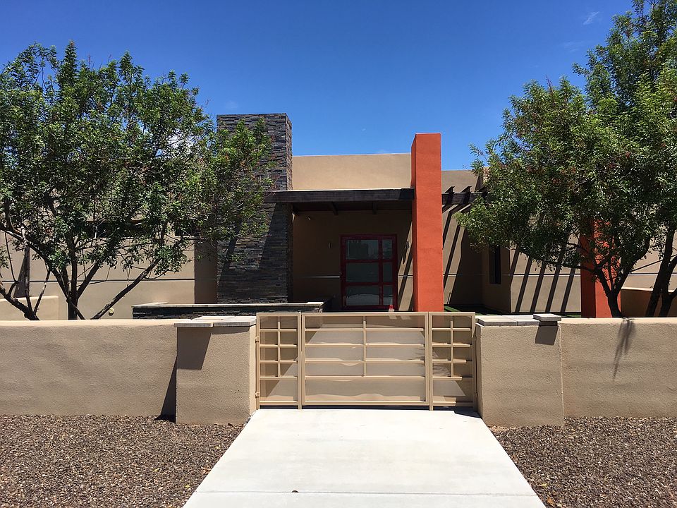1st image of 6702 E Paradise Dr