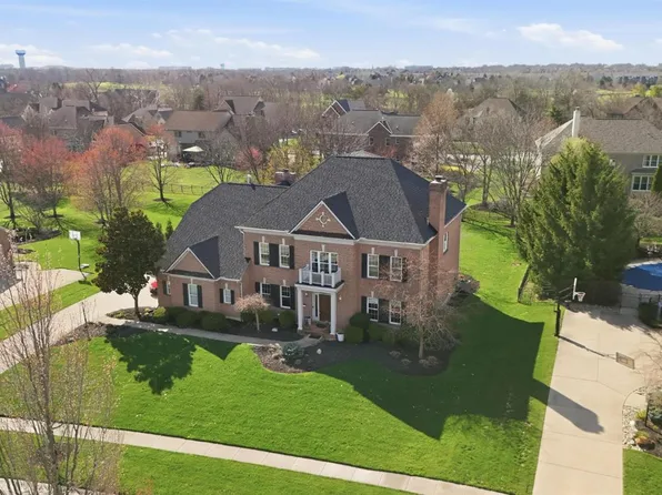 4065 Village Ridge Dr, Mason, OH 45040