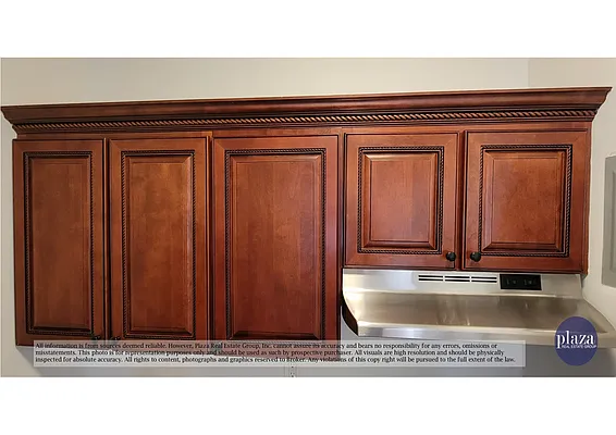 Rented by Plaza Real Estate Group | media 7