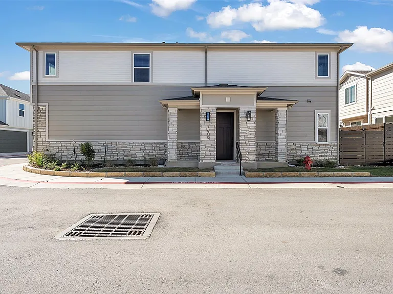 9312 Curious Squirrel St — Photo 2