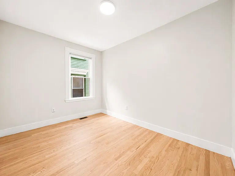 18 Creighton St #3 — Photo 22