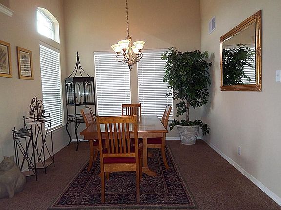 4th image of 27030 Henson Falls Dr