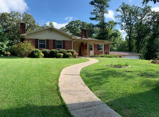 2452 Oakcrest Dr, Tupelo, MS 38804