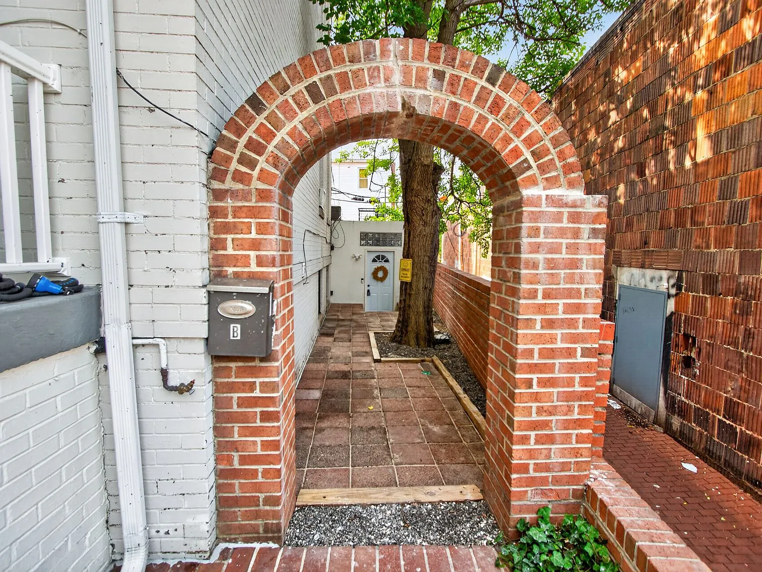 1 bed, 758 sqft, $1,800 — Photo 2