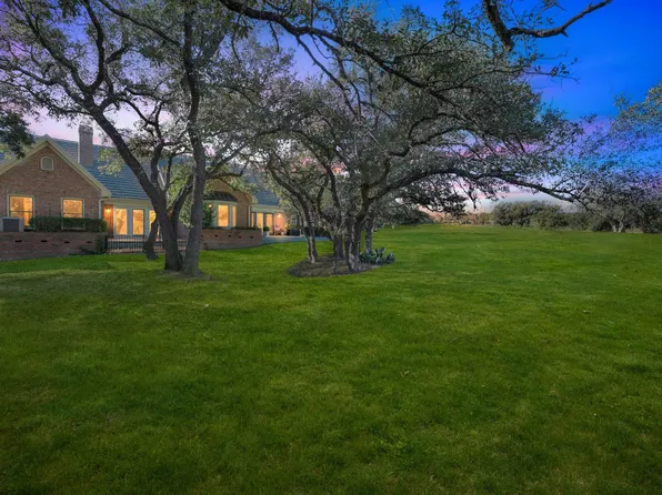 28 Tournament Way, Austin, TX 78738