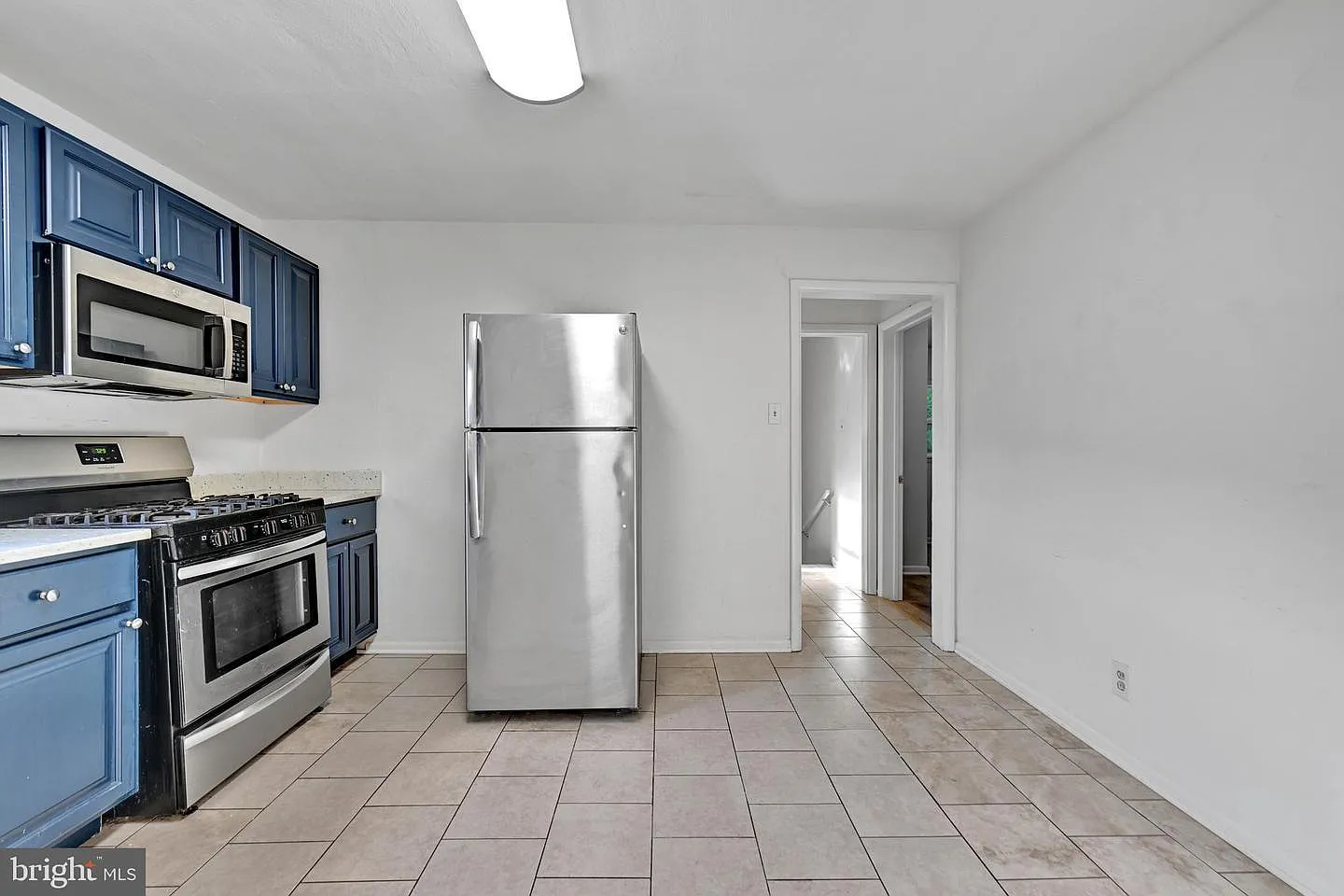 2 bed, 2000 sqft, $2,000 — Photo 4