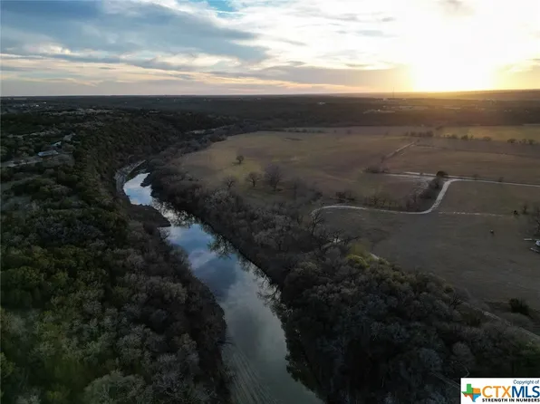 903 County Road 221, Killeen, TX 76549