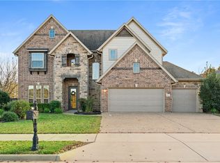 2357 W Cartier St, Fayetteville, AR 72704