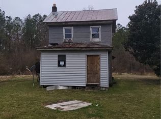 645 Glebe Landing Rd, Jamaica, VA 23079