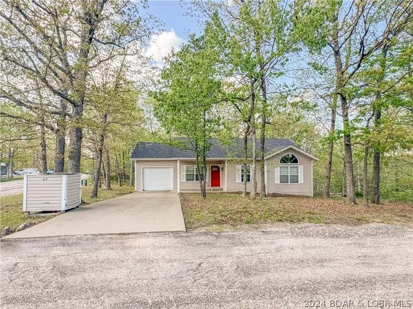 13 Austin Ct, Lake Ozark, MO 65049