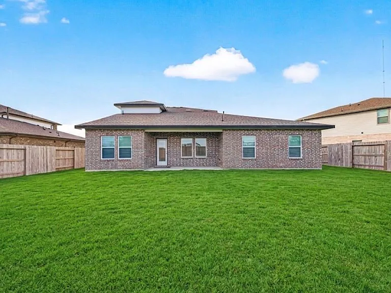 1107 Lakes Edge Ln — Photo 41