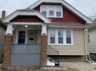 5518 N 35th St, Milwaukee, WI 53209