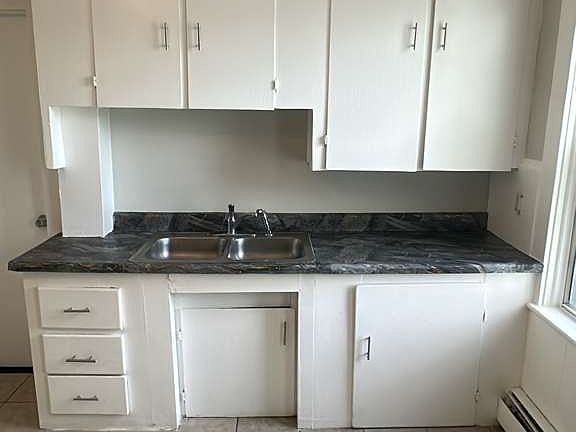 5th image of 672 Fairmount St APT 2