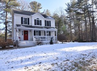12 Crescent Ter, Lunenburg, MA 01462