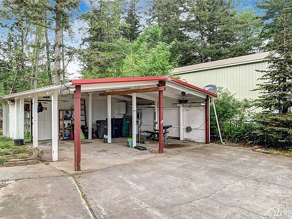 5th image of 12816 12th Ave NW
