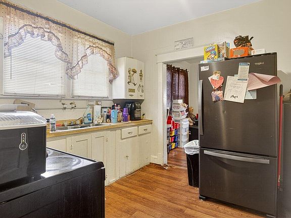 5th image of 605 Highland Ave