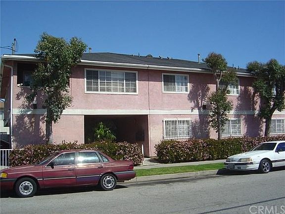 3rd image of 20516 Harvard Blvd
