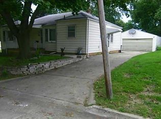 921 Marion St, Des Moines, IA 50315