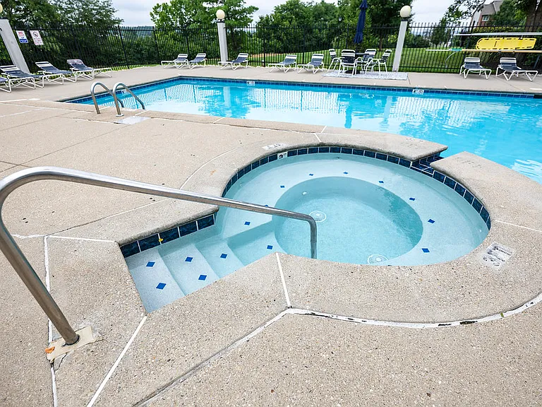 Pool View 4