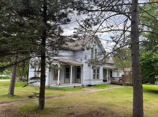 206 W 2nd St, Friendship, WI 53934