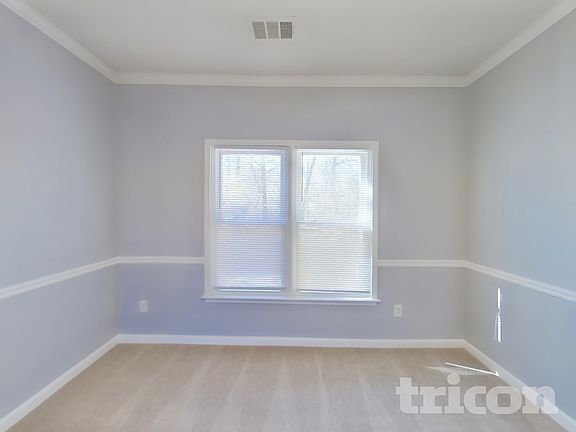 4th image of 2674 Calumet Farm Ln